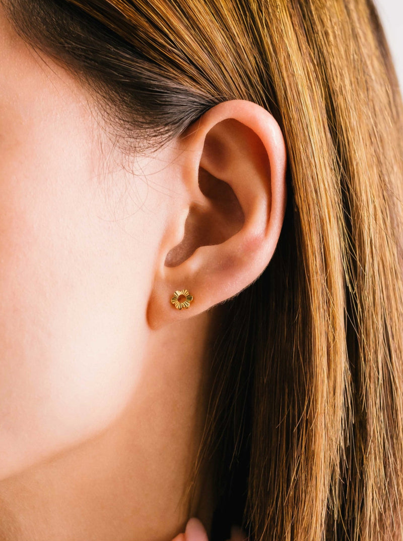 Daisy Fluted Stud Earrings