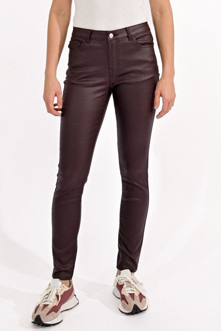 Slim Coated Pant