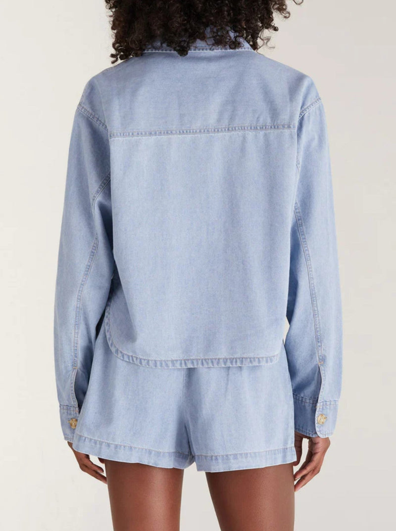z supply sunseeker chambray jacket, long sleeves, collared, oversized chest pockets, button front, light chambray