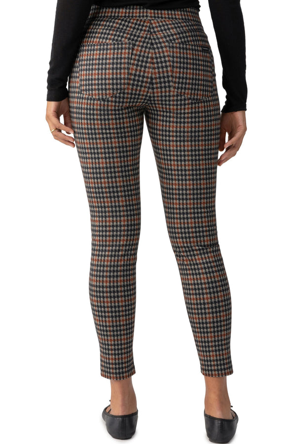 Runway Legging - Arrow Plaid