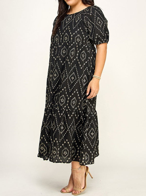 see and be seen emboridered midi dress, short sleeves, black 